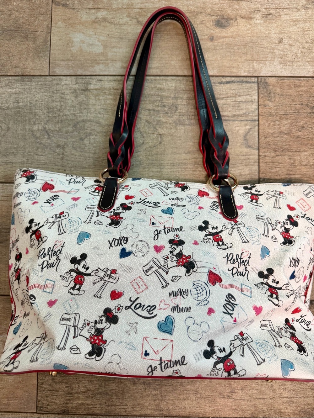 Dooney & Bourke Disney Minnie Mickey Mouse Tote Valentines Day Love Mail Xoxo 💋 - Picture 5 of 10